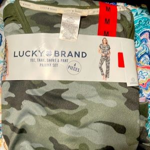 Lucky 🍀 Brand 4 piece Pajama Set - New